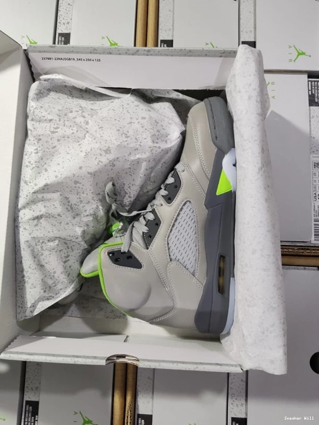 Green Bean 762 950 StreetReady Jordan5 DM9014- 0604